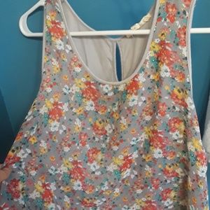 High low flower tank